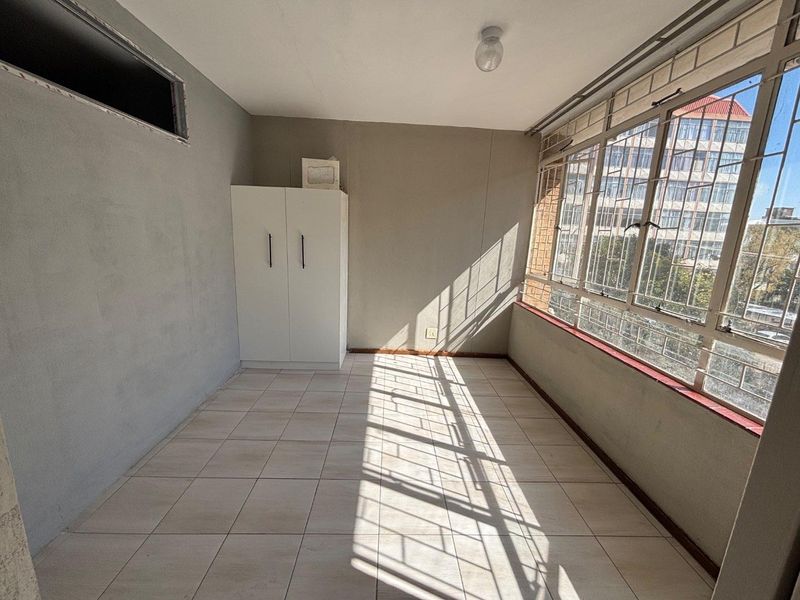 Recently renovated unit is now for sale. - Photo 3