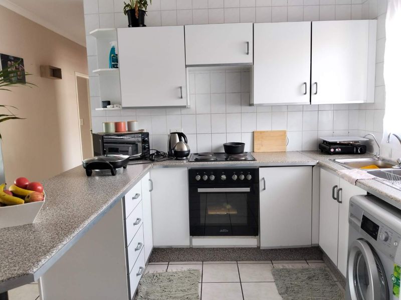 3 Bedroom Townhouse For Sale! - Photo 4