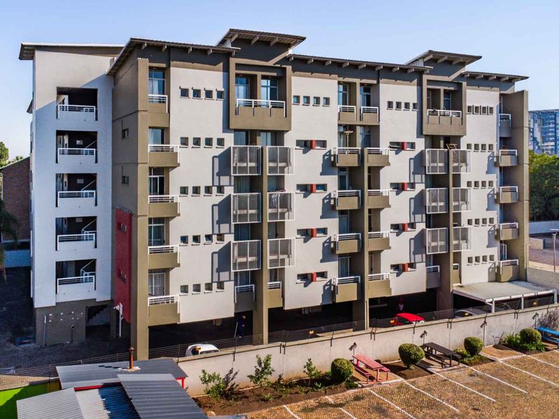2 Bedroom Sudent Apartment For Sale - Photo 2