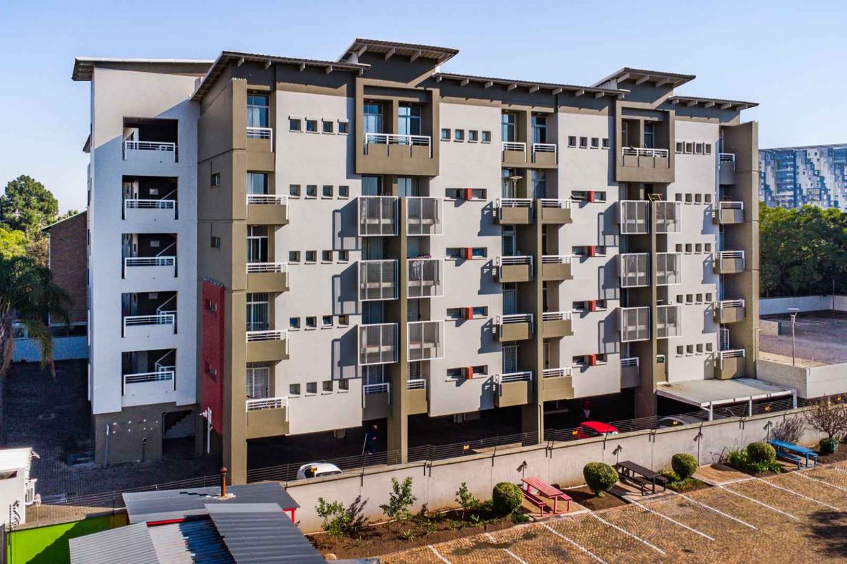 2 Bedroom Sudent Apartment For Sale - Photo 2