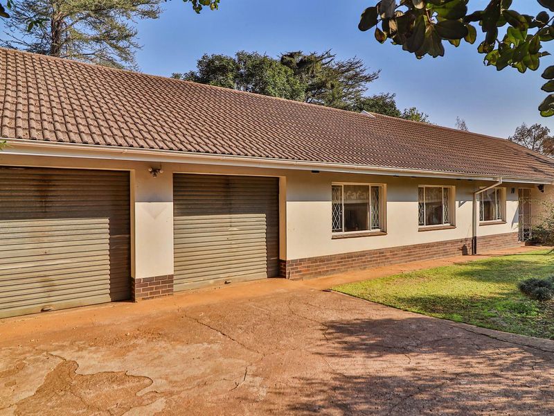 Spacious Family Home in Hayfields - Photo 1