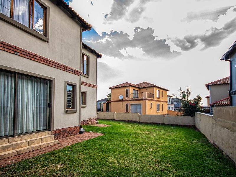 Meyersig 3 Bedroom family home! - Photo 3