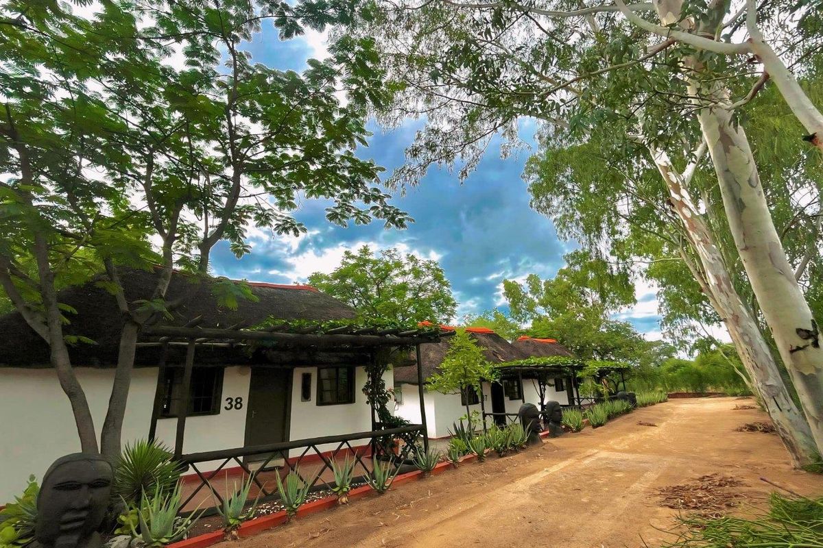 ESTABLISHED HOTEL & LODGE BUSINESS FOR SALE, RUNDU - Photo 2