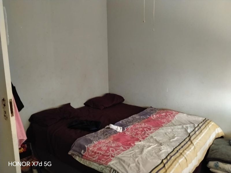 3- bedroom house with large garden. - Photo 9