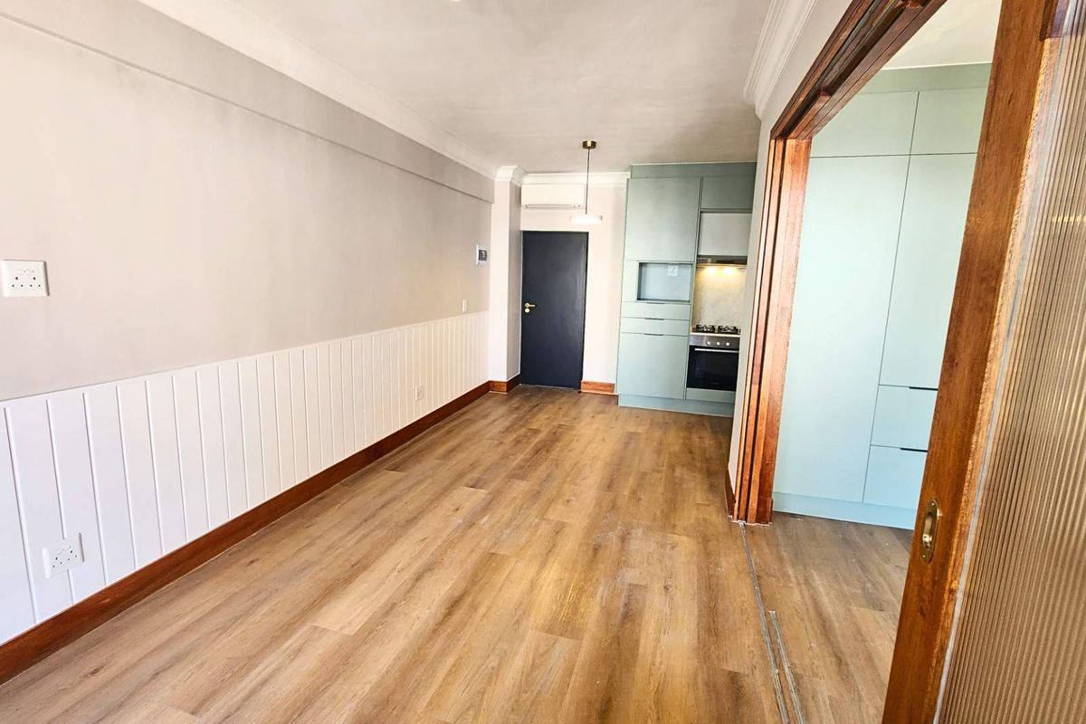Modern, art deco lifestyle, fun & whimsical - Photo 3