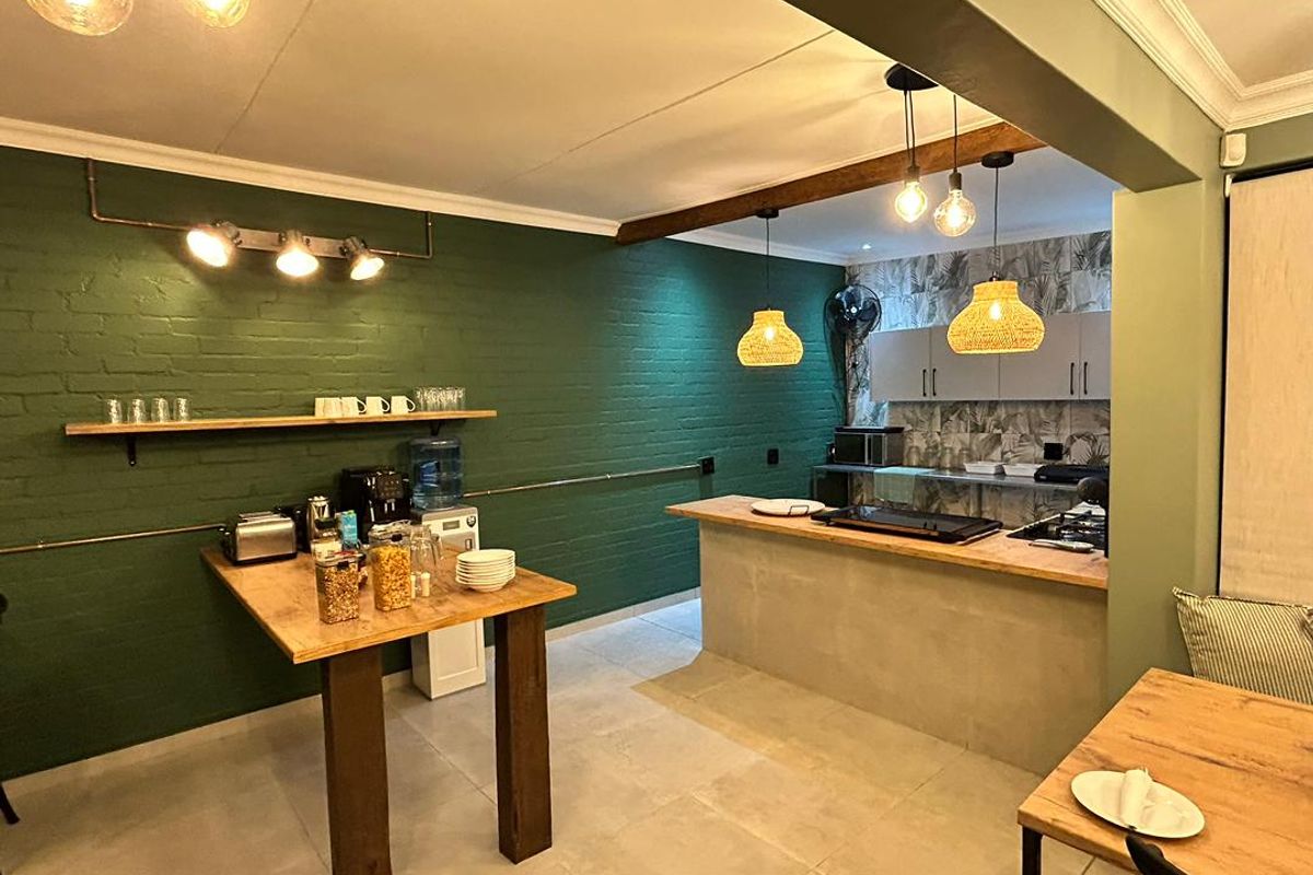 ESTABLISHED GUESTHOUSE BUSINESS - Photo 3