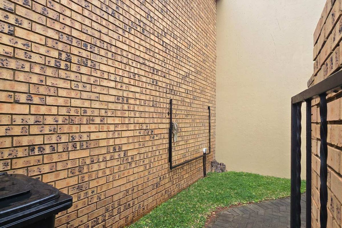 Spacious First-Floor Living in The Wilds Estate – Comfort, Security & Lifestyle - Photo 5