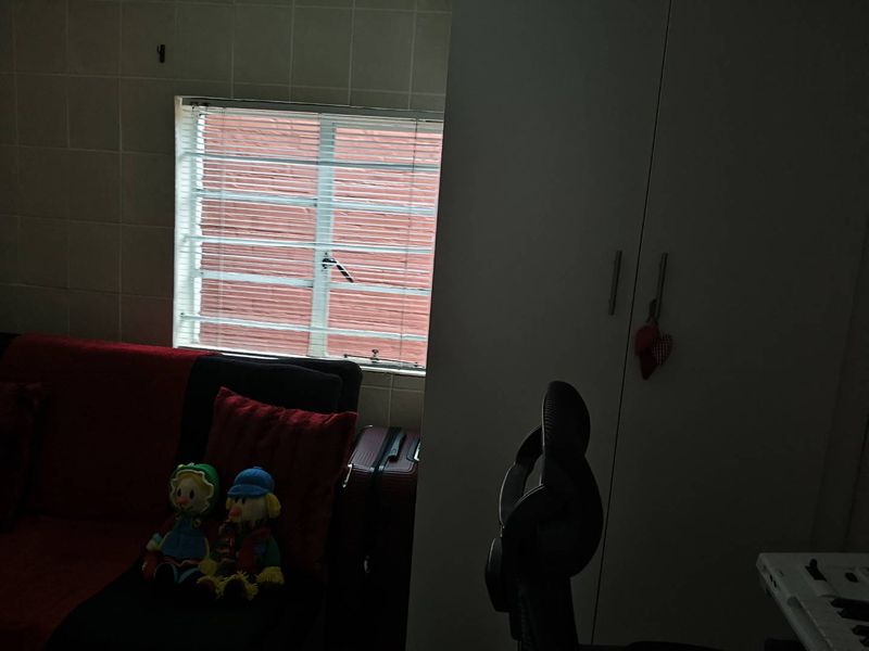 Small and cozy Garden Cottage for Rental - Photo 7