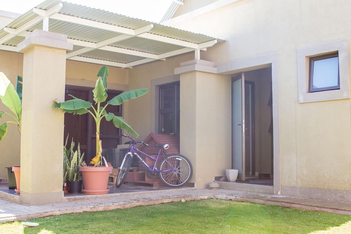 Omeya 4-Bedroom House FOR Sale! - Photo 4