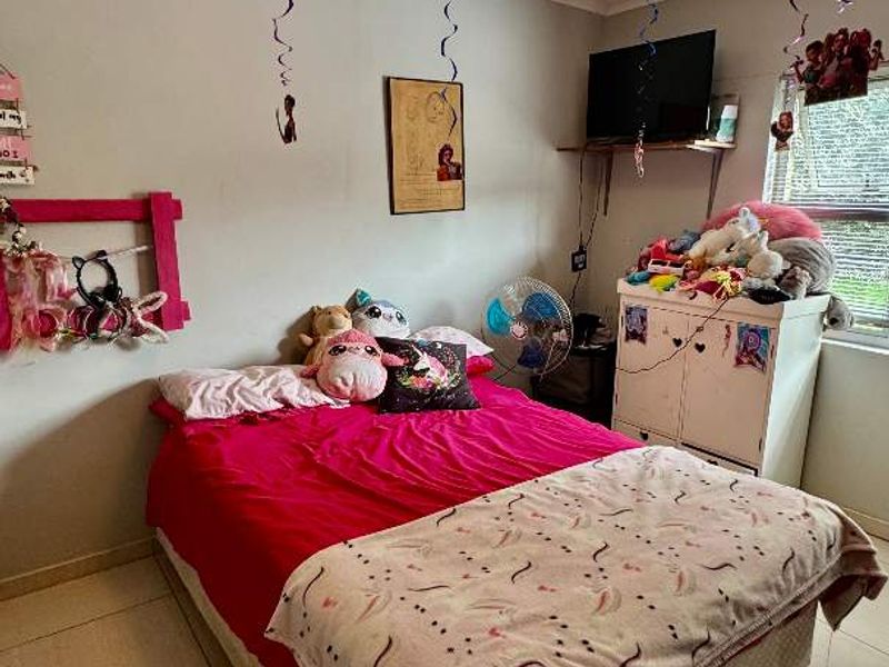 Sole Mandate - Photo 8