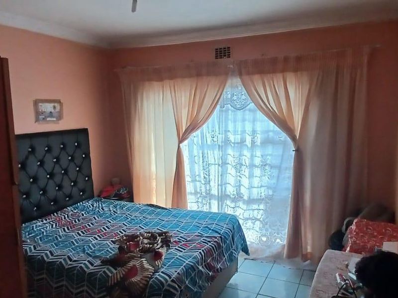 Soshanguve Delight: 3 Beds & Extra Rooms for Your Needs - Photo 8