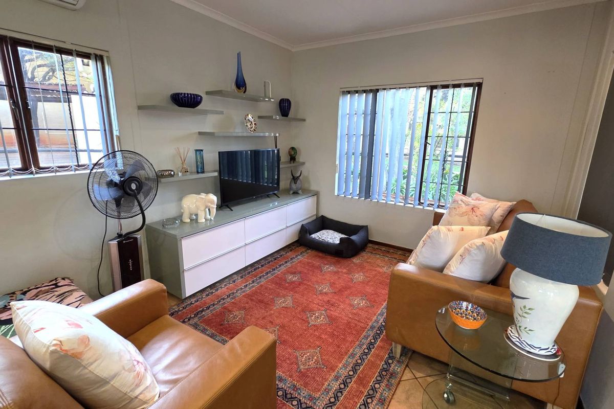 2  Bedroom Townhouse in The Coves Estate - Photo 4