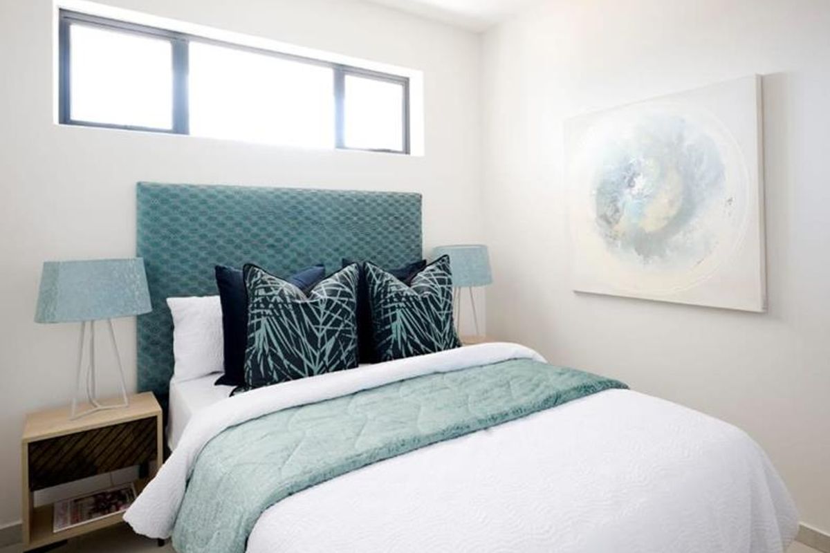 A Modern 2 bed Apartment - Photo 3