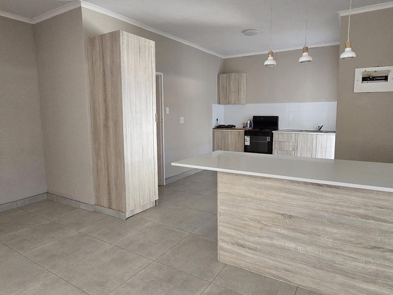 5 Bedroom House for Sale in Proclamation Hill, Pretoria - Photo 3