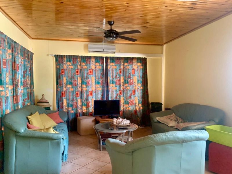 For Sale: Spacious Family Home in Okahandja – Prime Location! - Photo 7