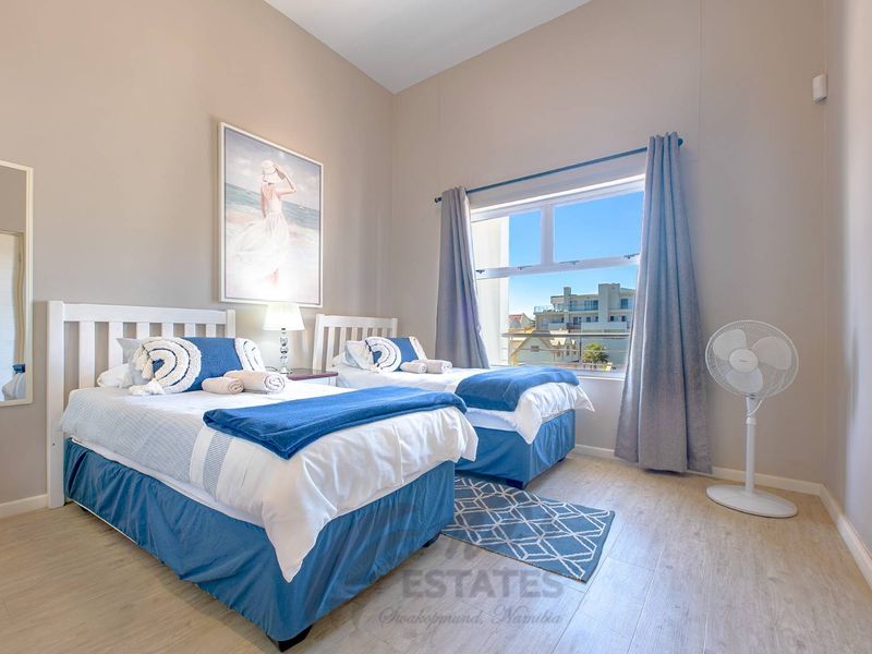Furnsihed Townhouse to Rent in Central Swakopmund - Photo 10