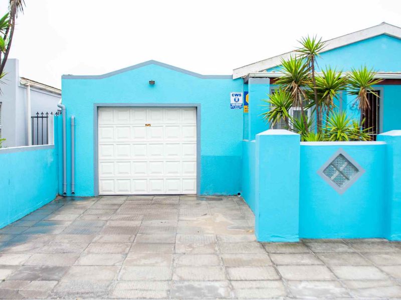 Cozy meets functionality in this stunning property! - Photo 2