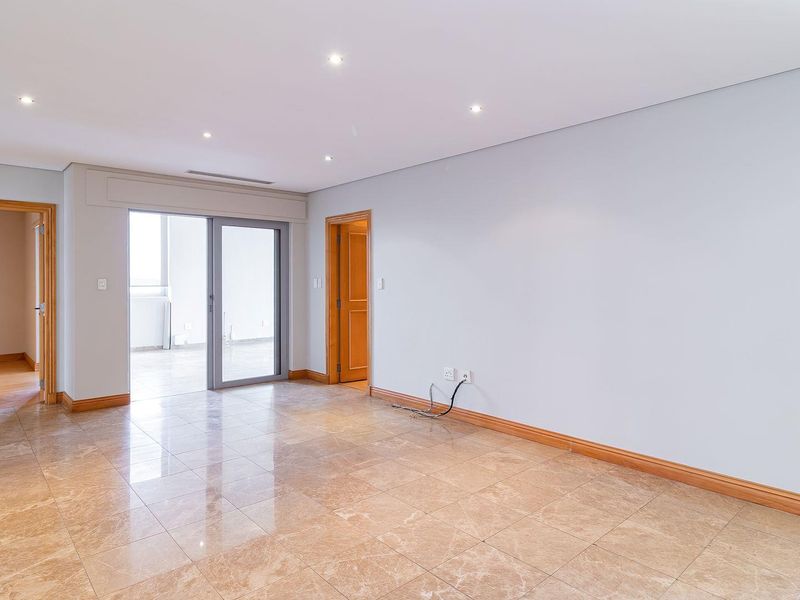 4 Bed Penthouse for Sale in Morningside - Photo 3