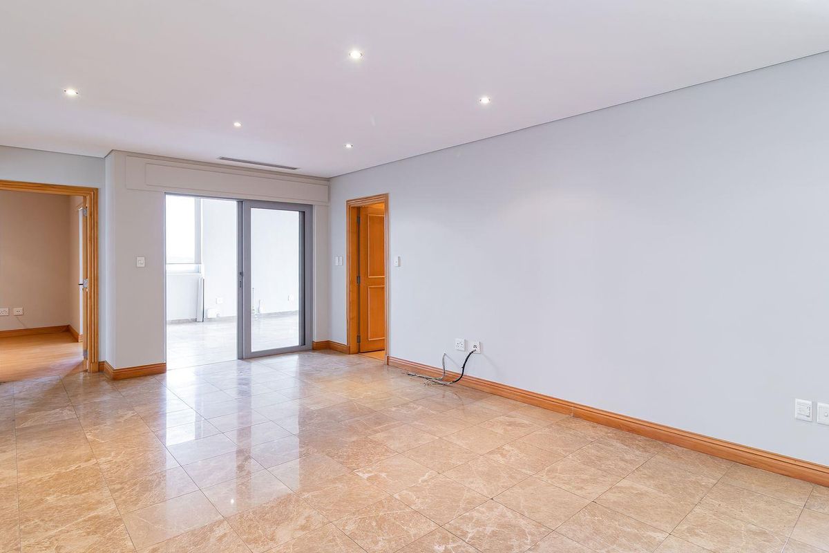 4 Bed Penthouse for Sale in Morningside - Photo 3
