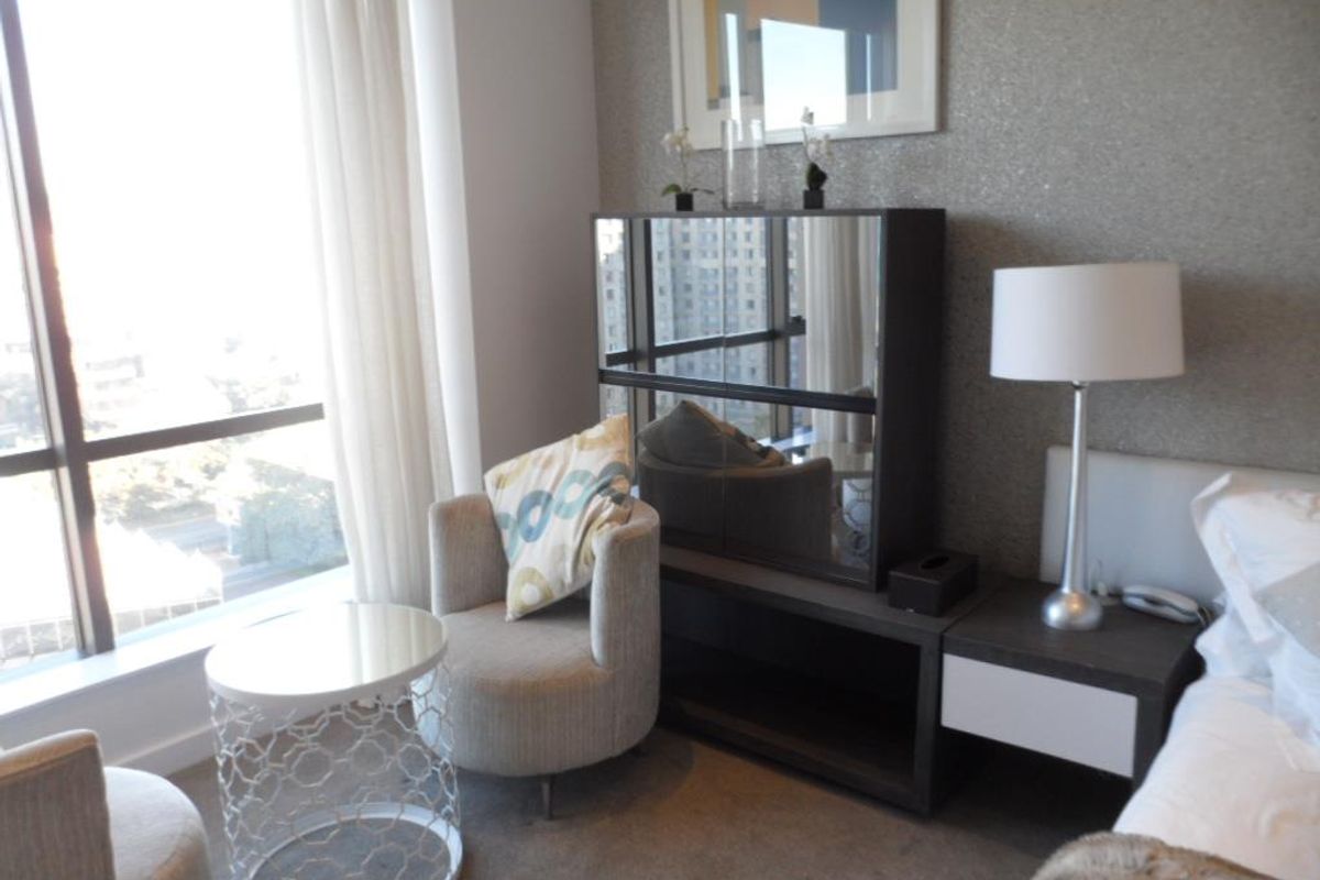 AMAZING FULLY FURNISHED STUDIO APARTMENT IN MORNINGSIDE - Photo 3