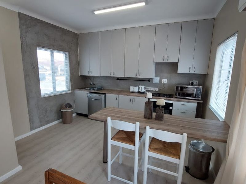 FOR RENT:  AVAILABLE AS FROM 8 APRIL 2026 - SPACIOUS & VERSATILE 4-BEDROOM HOME, VINETA , SWAKOPMUND - Photo 10