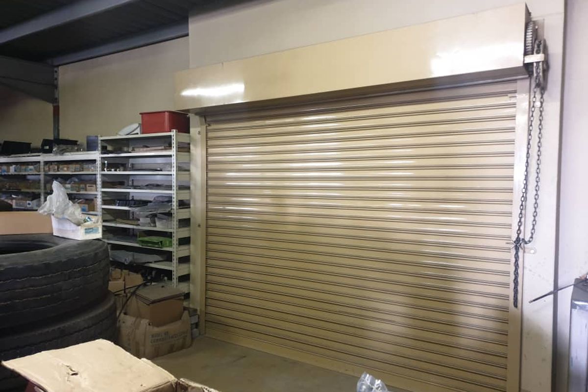 LIGHT INDUSTRIAL PROPERTY FOR SALE POR - Photo 5