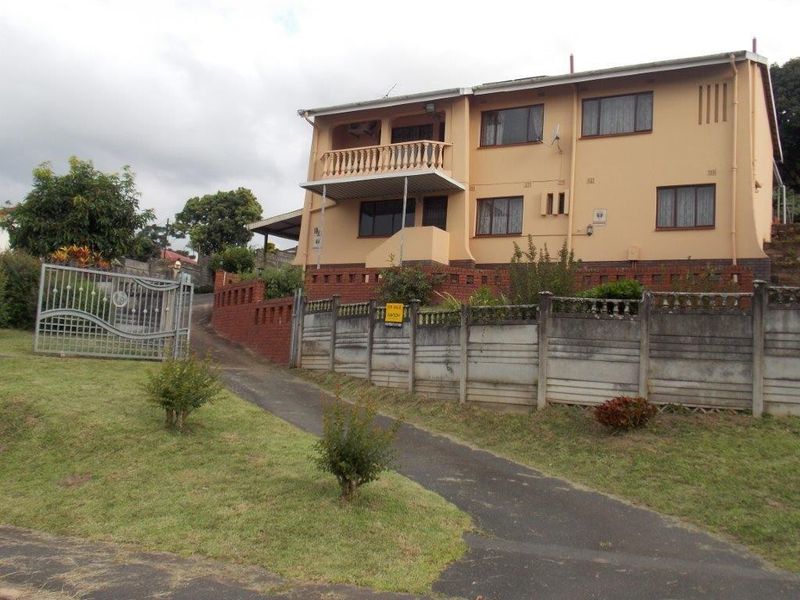 WELL MAINTAINED AND NEAT 5 BED HOUSE IN KHARWASTAN - Photo 2
