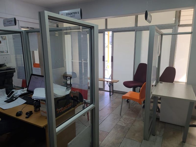 Office to let Northern Industrial - Photo 4