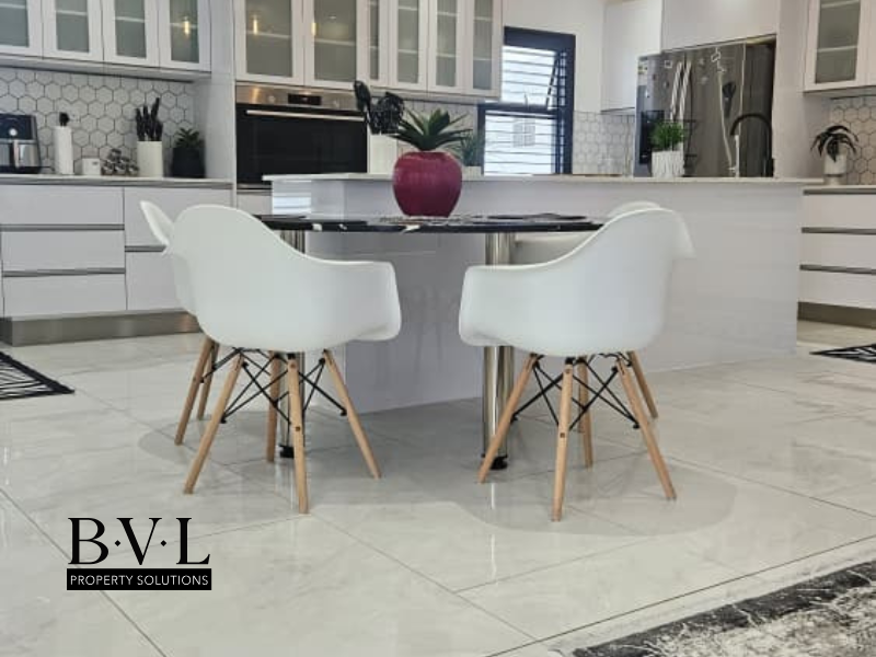 Luxury Living with the Ocean at Your Doorstep - Photo 5