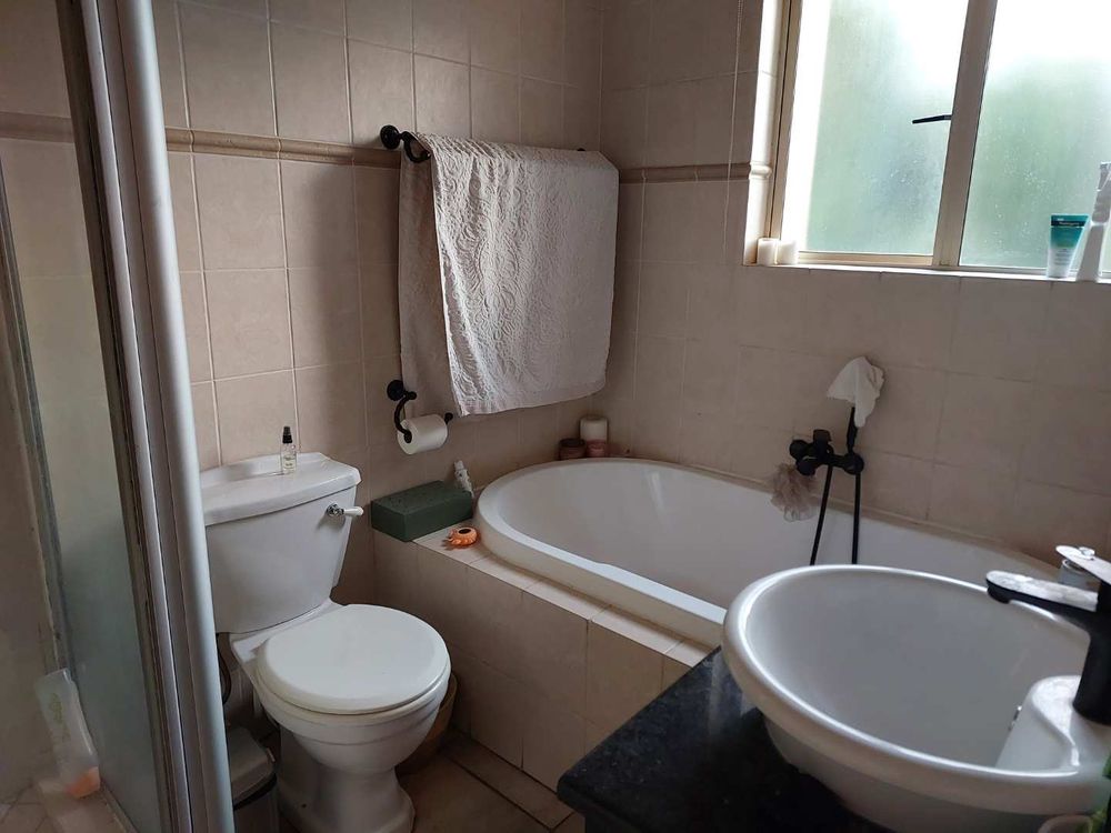 Full bathroom