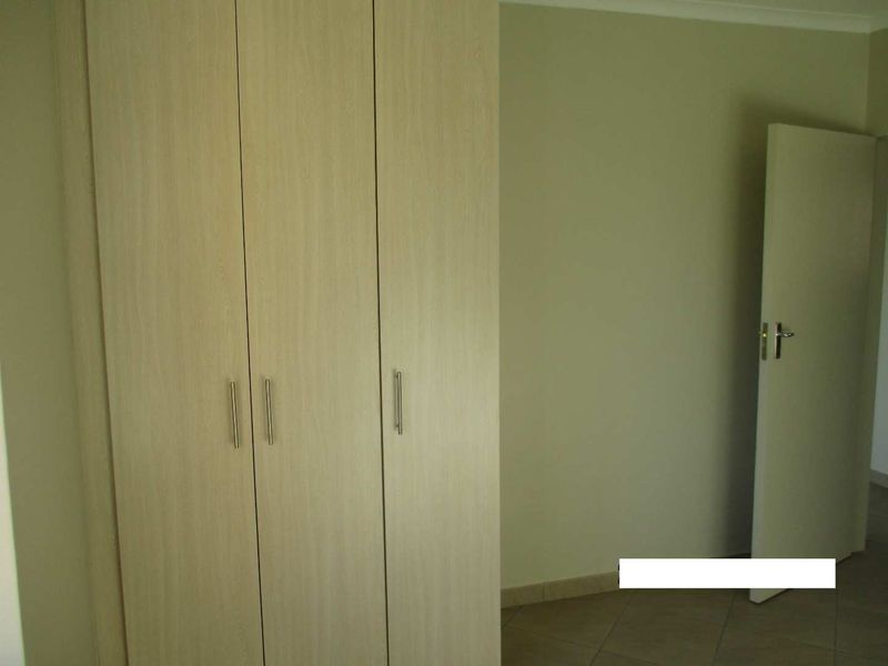 2 BEDROOM FLAT TO RENT IN PHILIP NEL PARK - Photo 10