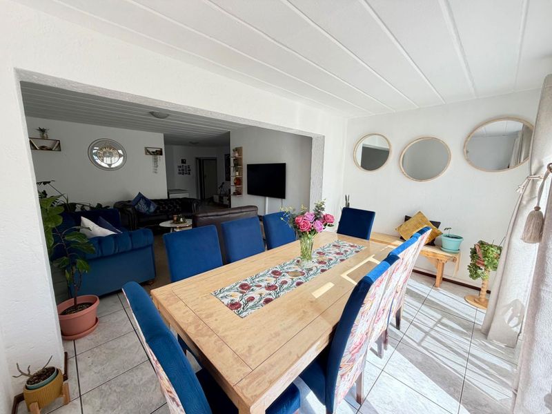 Immaculate Ground Floor Unit for Rent - Photo 5