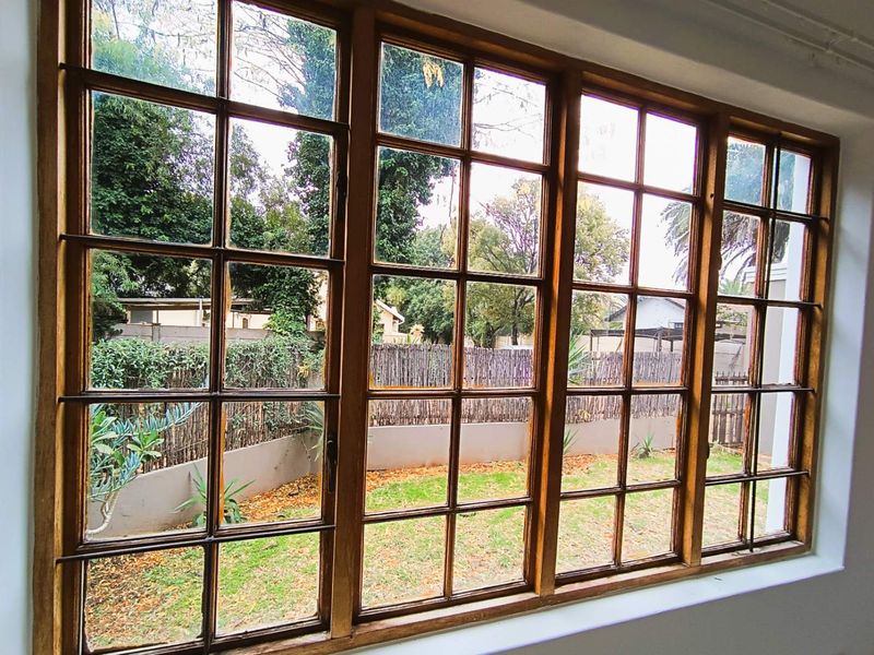 Hidden Duet with a Townhouse Feel — No Levies - Photo 2