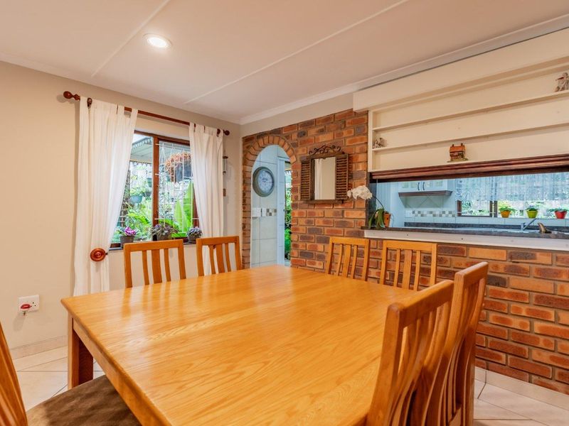 Stylish 2-Bedroom Duplex | Lock-Up-and-Go Living | Ocean Views & Stunning Sunsets - Photo 9