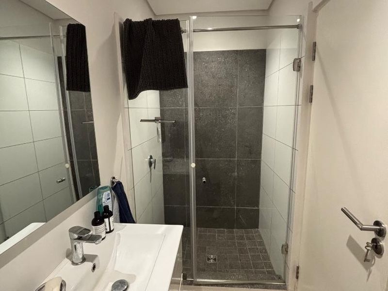 Modern 1 Bedroom Fully Furnished Apartment To Rent - Photo 9