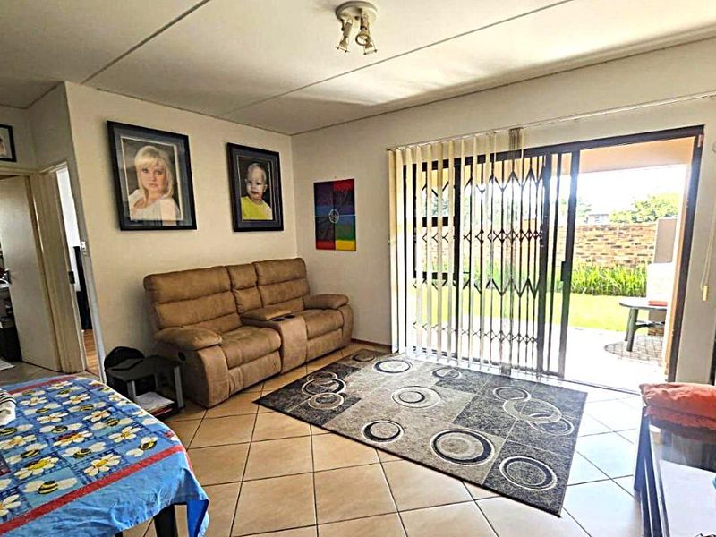 Ground Floor Gem – Ideal for First-Time Buyers or Investors! - Photo 7