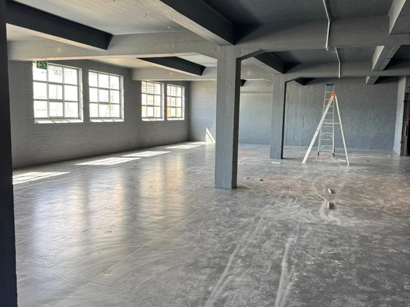 500m2 of open plan space ideal for cross fit or fitness tenant - Photo 3