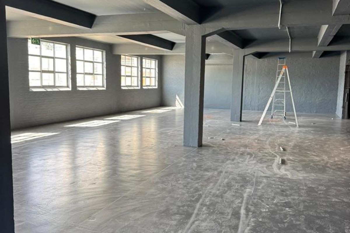 500m2 of open plan space ideal for cross fit or fitness tenant - Photo 3
