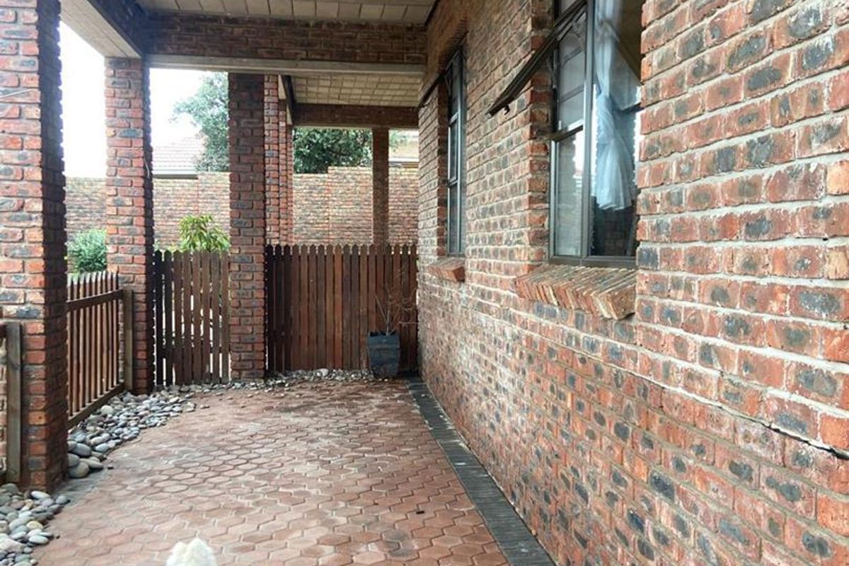 Double Storey Duette - Photo 3