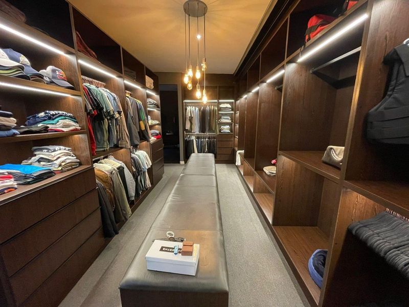 Luxury home - Photo 10