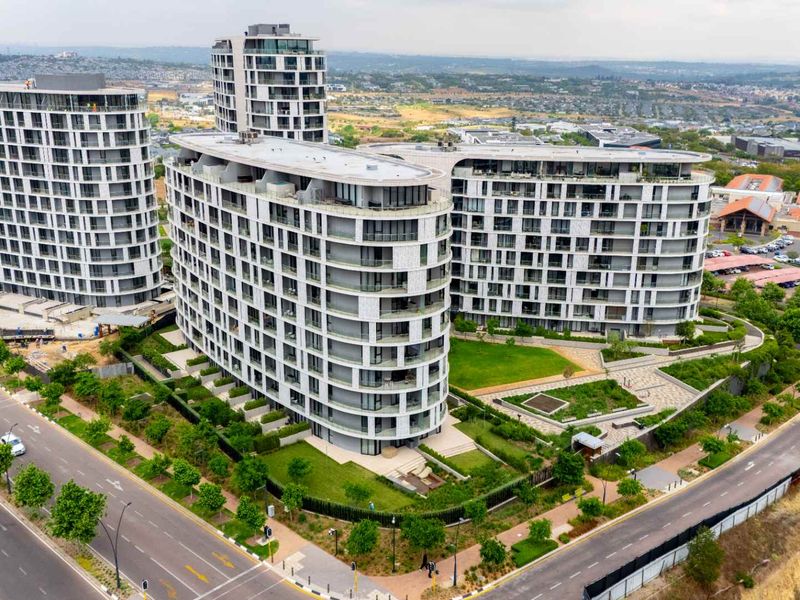 Fully furnished 2 bedroom penthouse for sale at Ellipse - Photo 3