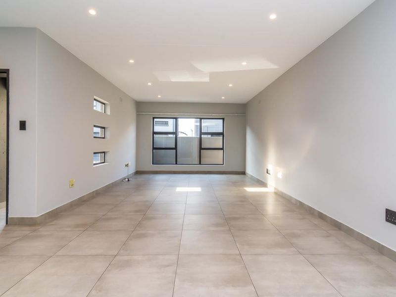 Secure estate living modern three bedroom home with quality finishes - Photo 7