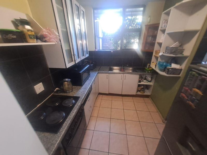 2.5 bedroom Townhouse for sale - Photo 4