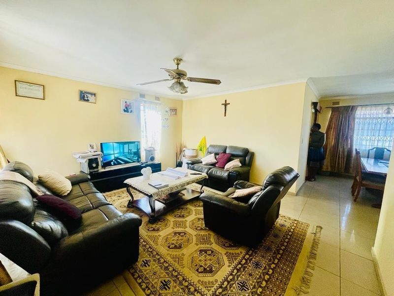 BEAUTIFUL HOME JUST FOR YOU! - Photo 7