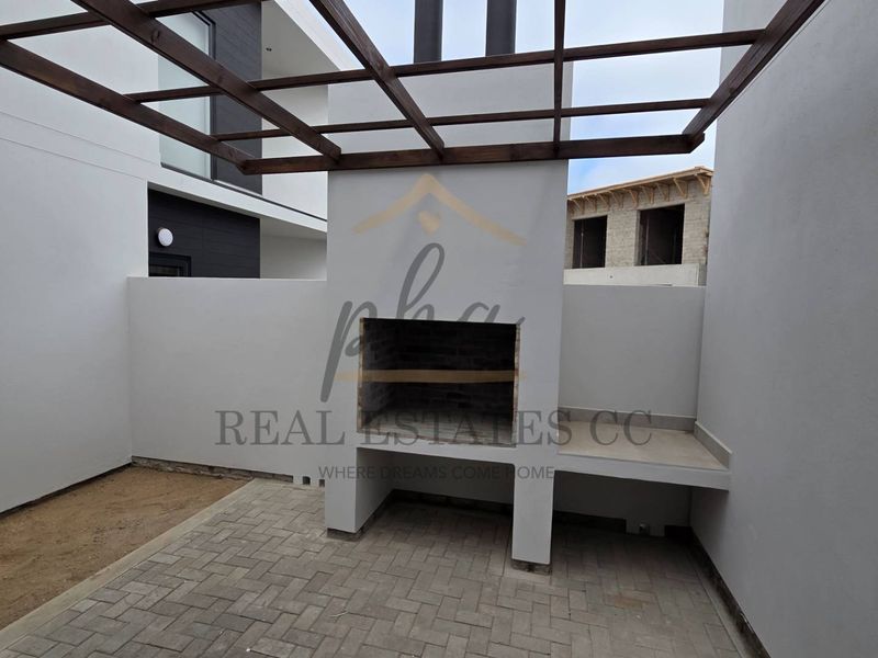 Modern Two-Bedroom Units for Sale – Desert Ridge, Kramersdorf - Photo 6