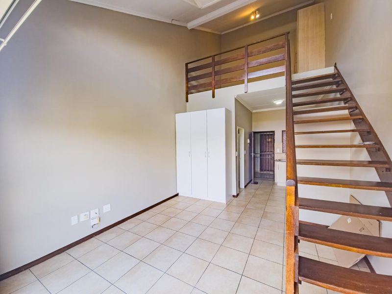1 Bedroom Apartment available in Hillcrest/Hatfield - Photo 6