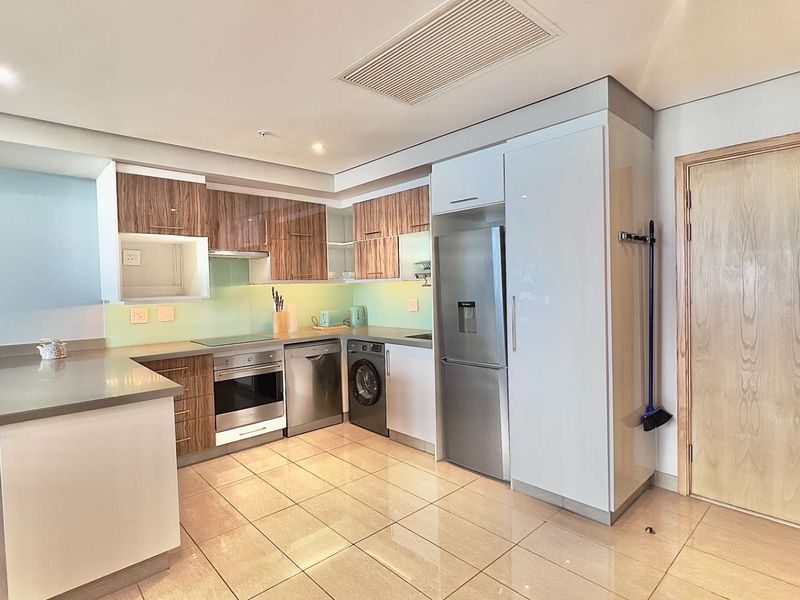 2 BEDROOM | 2 BATHROOM APARTMENT - Photo 10
