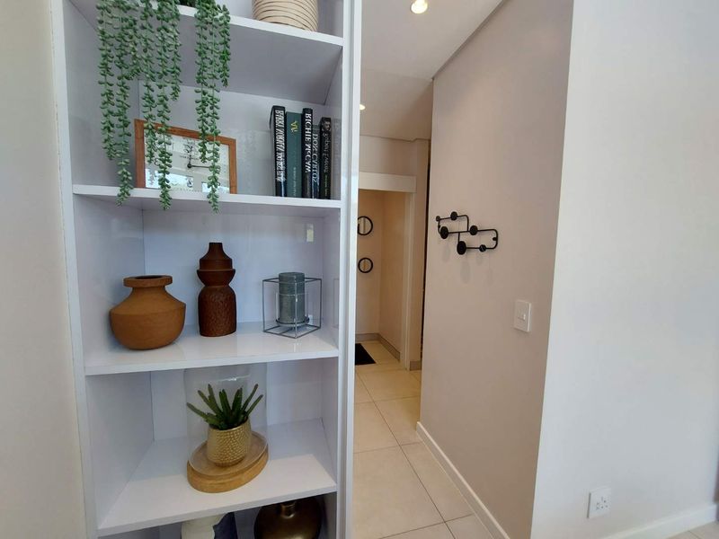 Luxury Apartment with Greenbelt Views in the Upgraded Sandton Gate Precinct - Photo 7