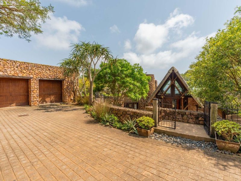 Exclusive 3-Bedroom Luxury Home in Phezulu Safari Estate - Photo 3