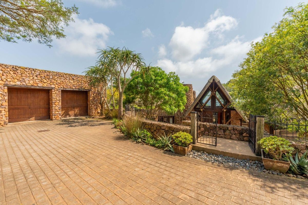 Exclusive 3-Bedroom Luxury Home in Phezulu Safari Estate - Photo 3